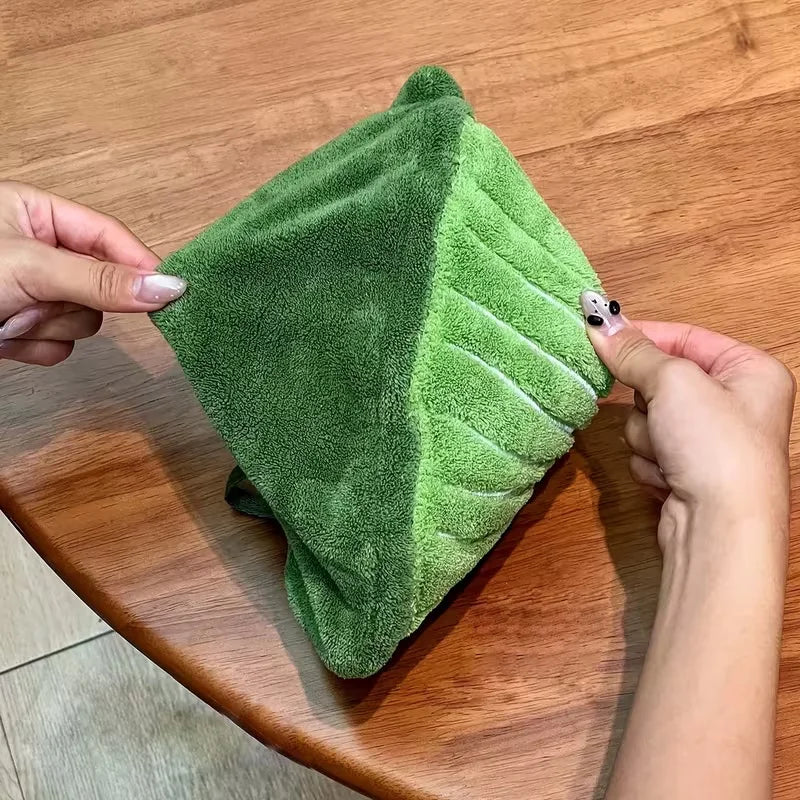 Creative Leaf-Shaped Bathroom Towel | Hangable, Absorbent Microfiber Towel for Bathroom, Dining, Kitchen