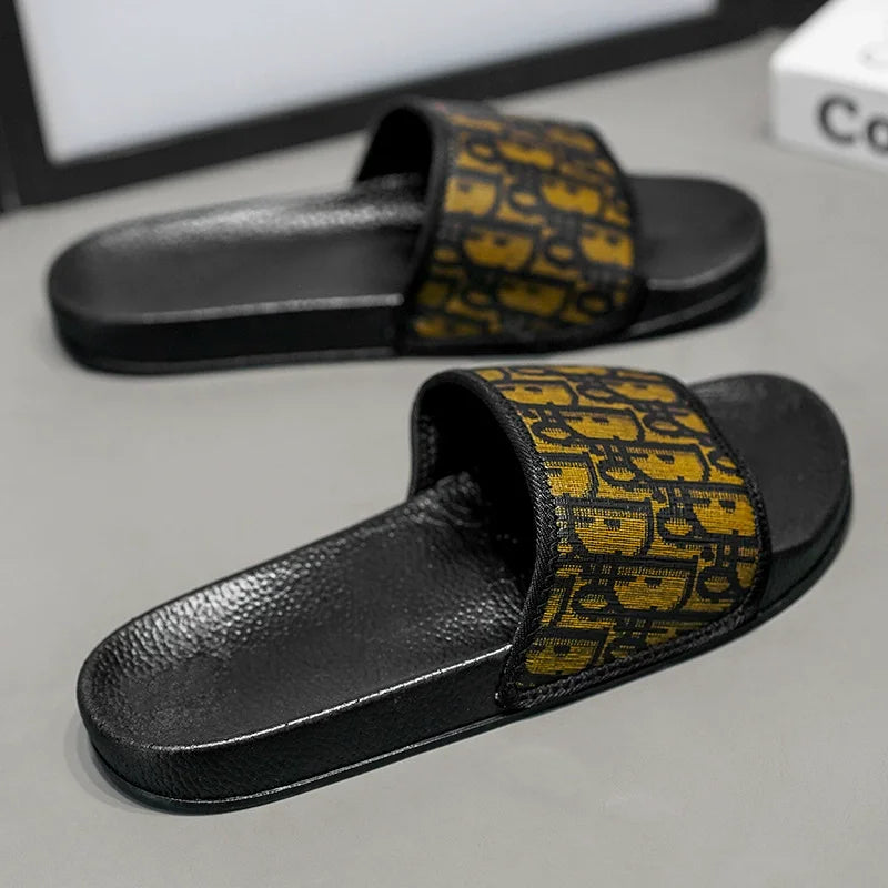2026 New Men's Home Slippers Lightweight Summer New Style Flat and Worn Casual Retro Patterned Anti-slip Quick-drying Sandals