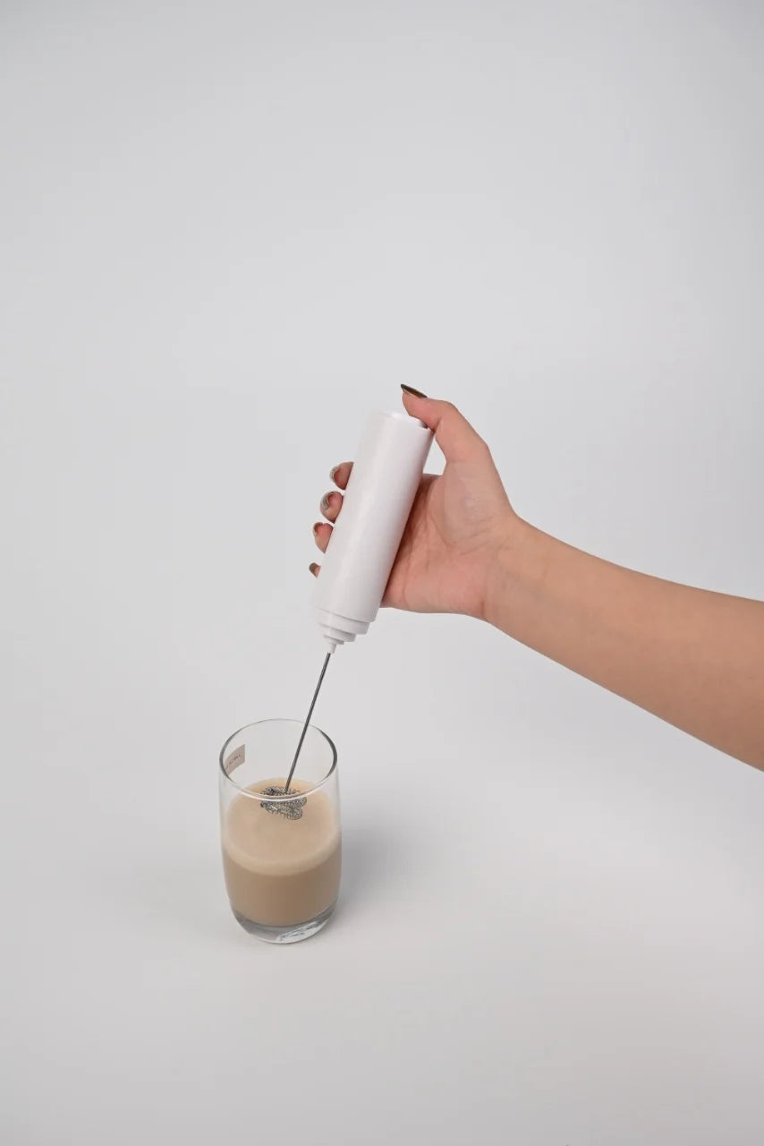 Hand-Held Electric Milk Foam Maker Coffee Mixer Kitchen Strong Egg Beater Mixer Battery AA Powered