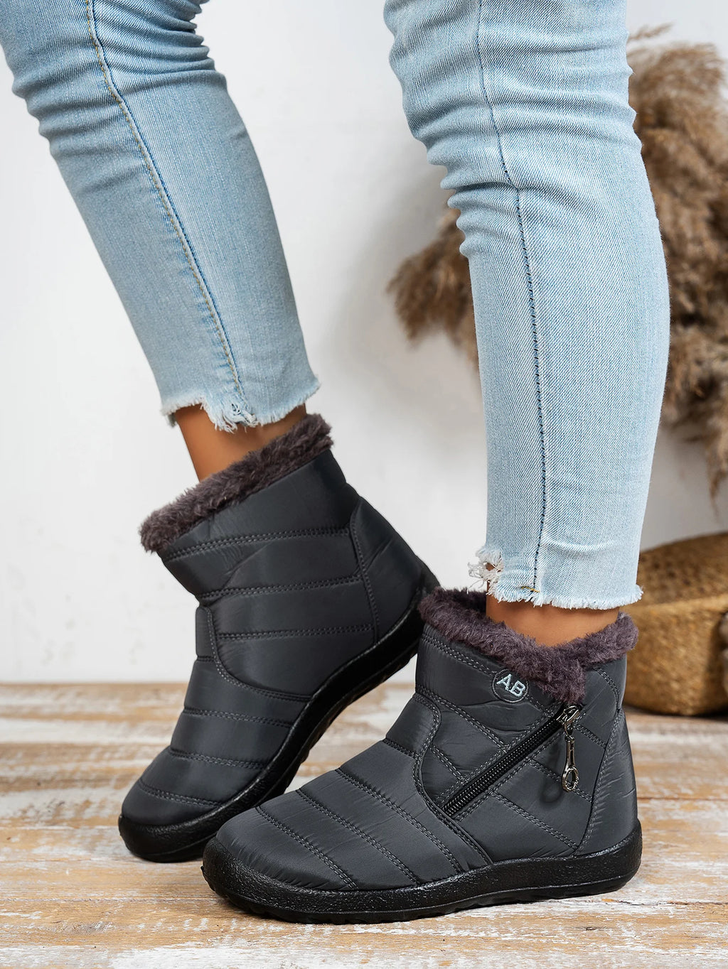 Women High‑Top Cotton Winter Boots Warm Anti‑Slip Slip‑on Loafers Soft Plush Lined Comfort Casual Outdoor Daily Women Shoes