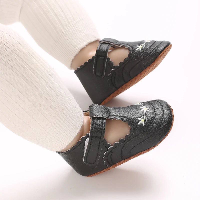 0-18M Baby Girl Princess Shoes Cute Printed Soft Cloth Bottom Anti slip Spring and Autumn Princess Shoes First Step Shoes