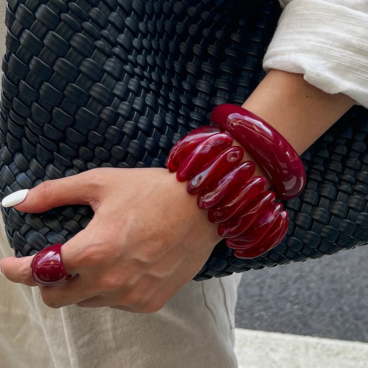 Vintage Red Thick Resin Acrylic Bangles for Women on Hand Goth Geometric Charm Wide Hip Hop Metal Cuff Bangle Aesthetic Jewelry