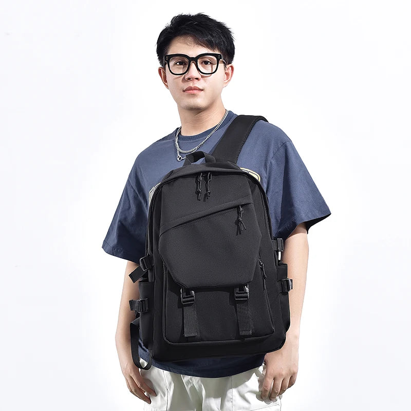 Simple solid color backpack,  travel backpack, plenty of storage space, very suitable for commuting, school, work and going out.