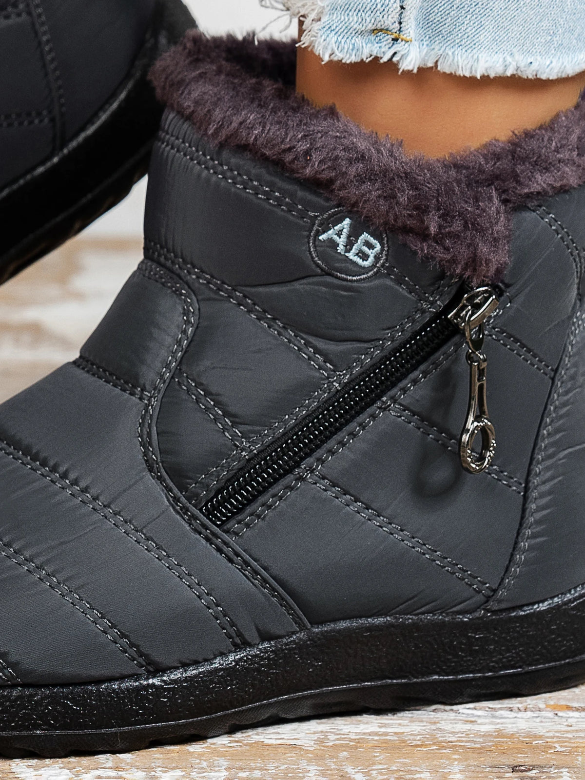 Women High‑Top Cotton Winter Boots Warm Anti‑Slip Slip‑on Loafers Soft Plush Lined Comfort Casual Outdoor Daily Women Shoes