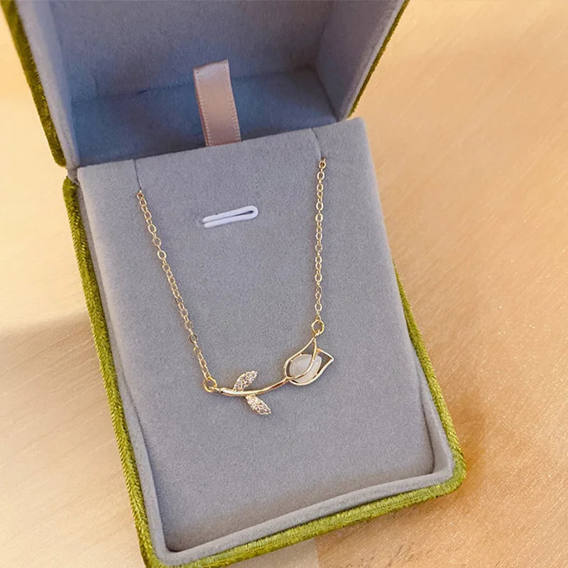 Stainless Steel Rose Tulip Crystal Necklace for women's wedding jewelry Cute Pendant chain women's party neck accessory Gift